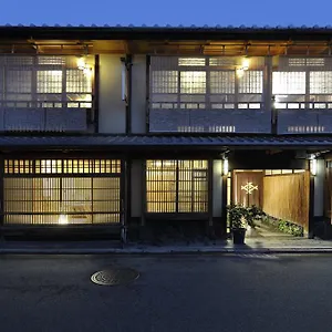 Izuyasu Traditional Serving Cuisine Ryokan